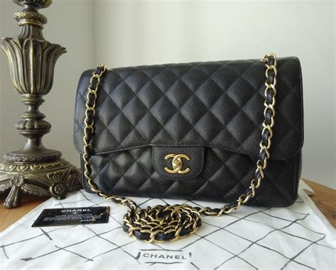 chanel classic flap bag prezzo|Chanel 2.55: ecco quanto costa nel 2022 (tutti i nuovi .